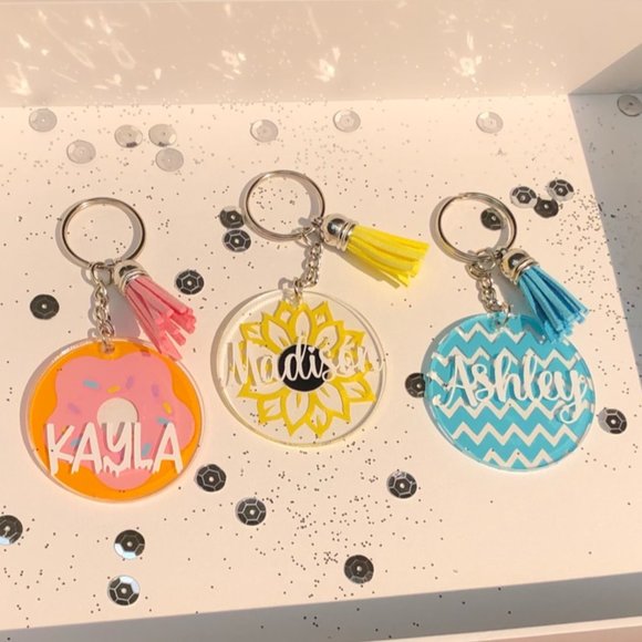 ⭐️2 for $15 ⭐️ Customized Designed Personalized Keychains: Holiday Gift Ideas - Picture 8 of 17